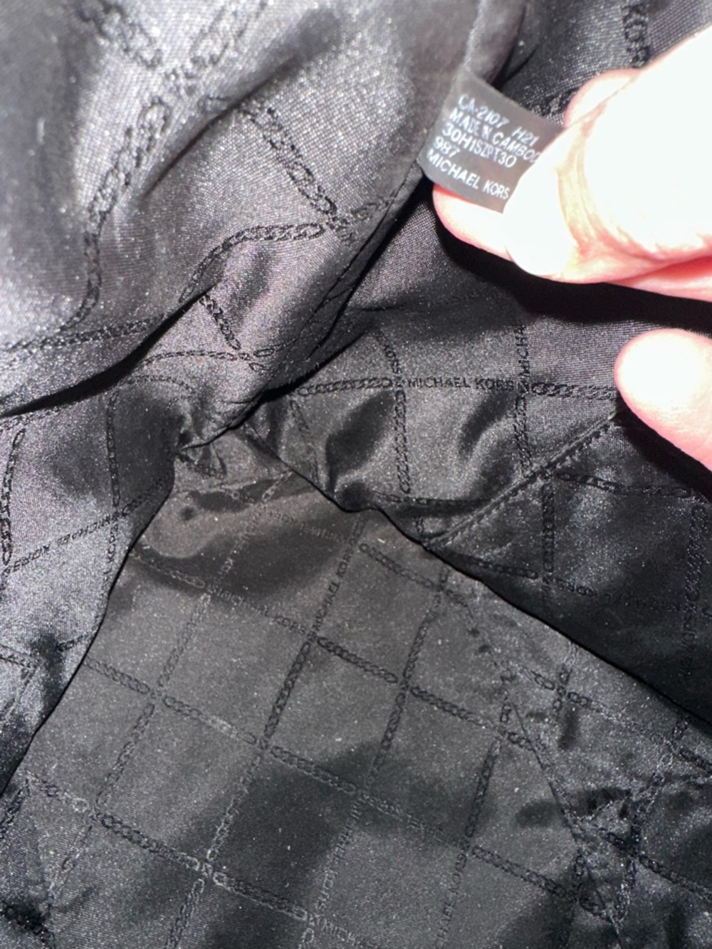 Michael Kors Black Star Tote - Picture 5 of 8